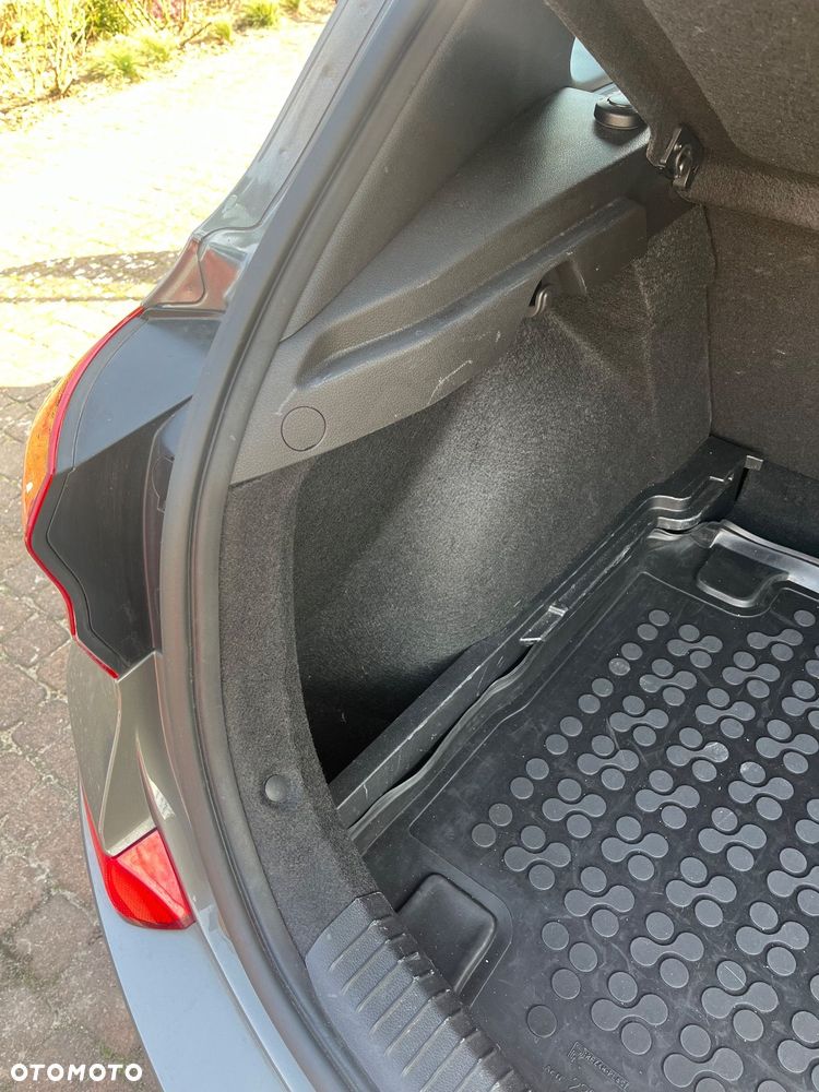 Hyundai i30 1.4 Classic + - 28