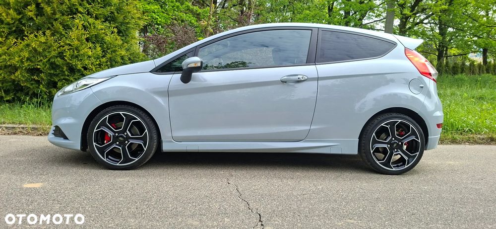 Ford Fiesta - 7