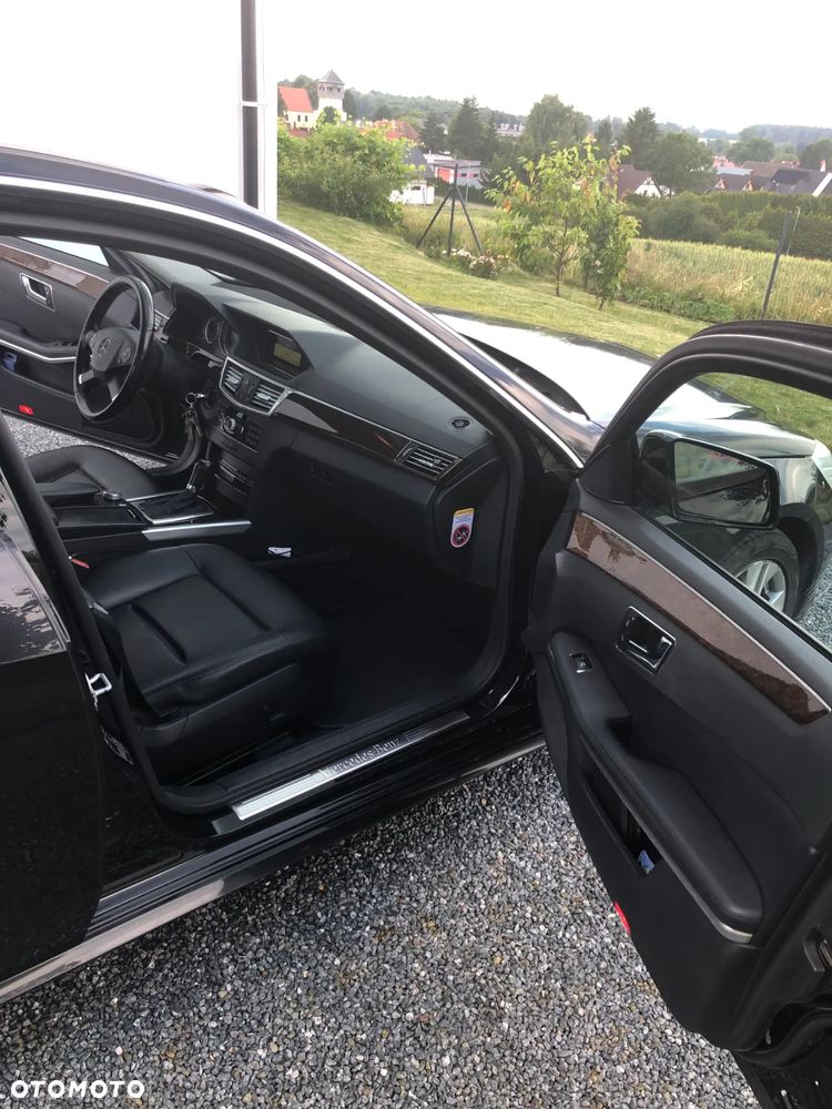 Mercedes-Benz Klasa E 220 CDI BlueEff - 15