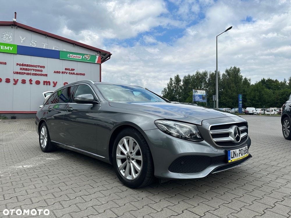 Mercedes-Benz Klasa E 200 d T 9G-TRONIC Avantgarde - 2