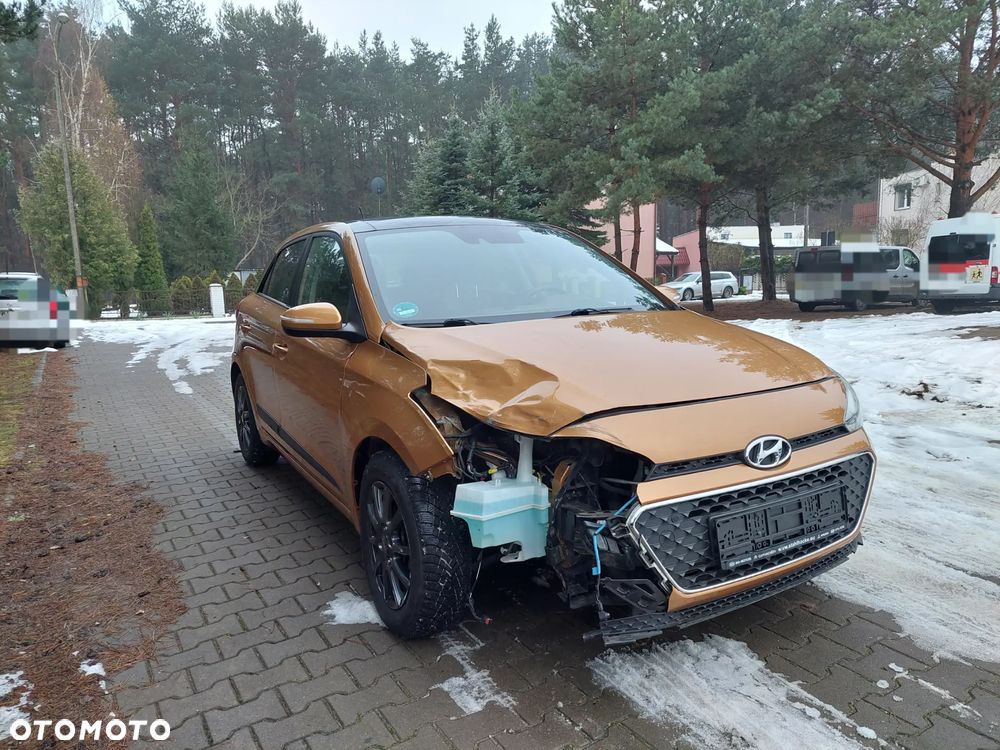 Hyundai i20 1.4 YES Gold - 4