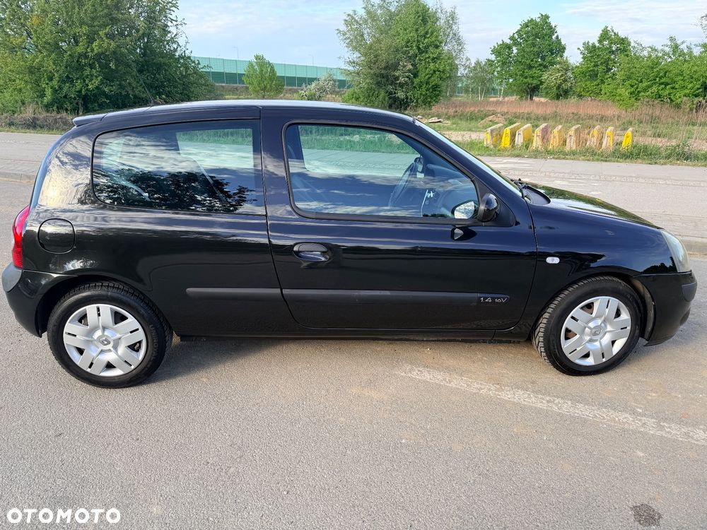 Renault Clio 1.4i RT 16V - 8