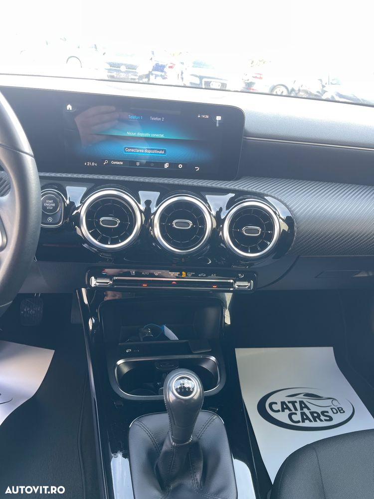 Mercedes-Benz CLA 180 d - 37