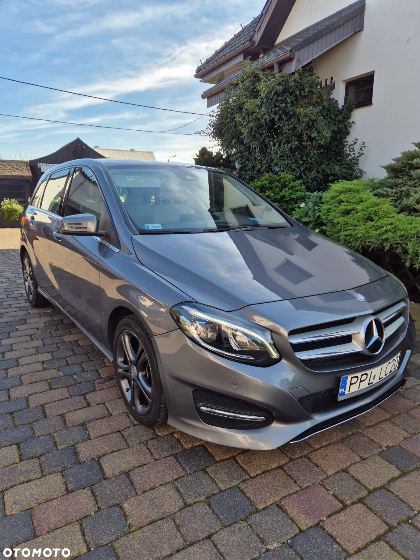 Mercedes-Benz Klasa B 180 7G-DCT - 16