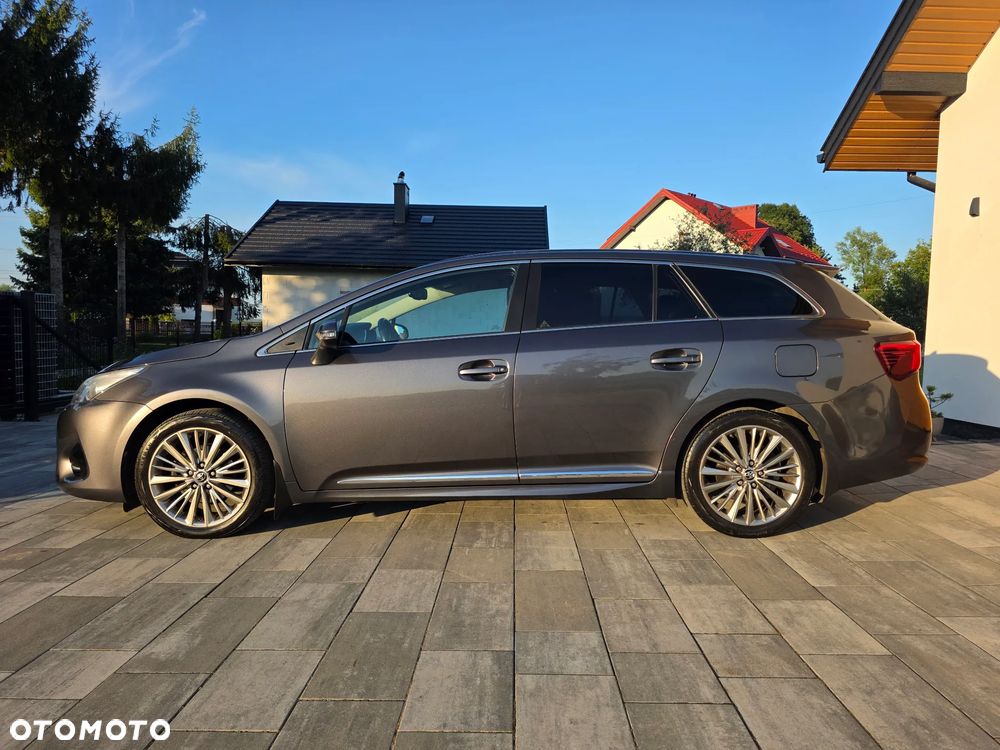 Toyota Avensis - 9