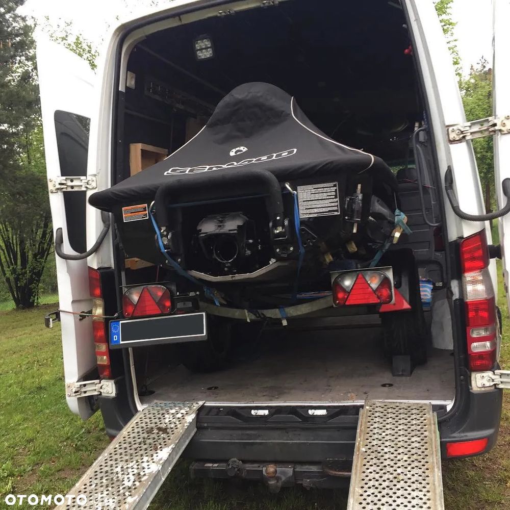 Mercedes-Benz Sprinter - 6