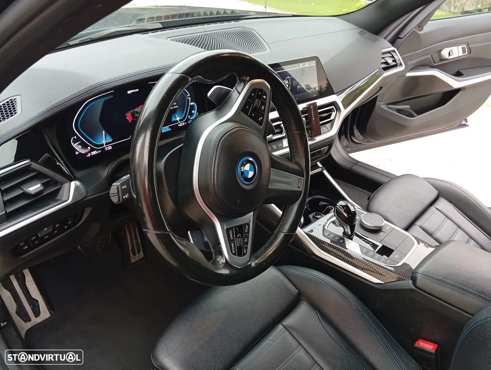 BMW 330 - 5