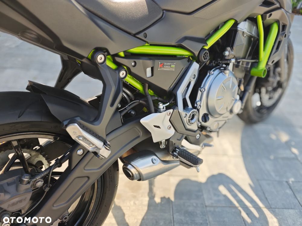 Kawasaki Z 650 - 12