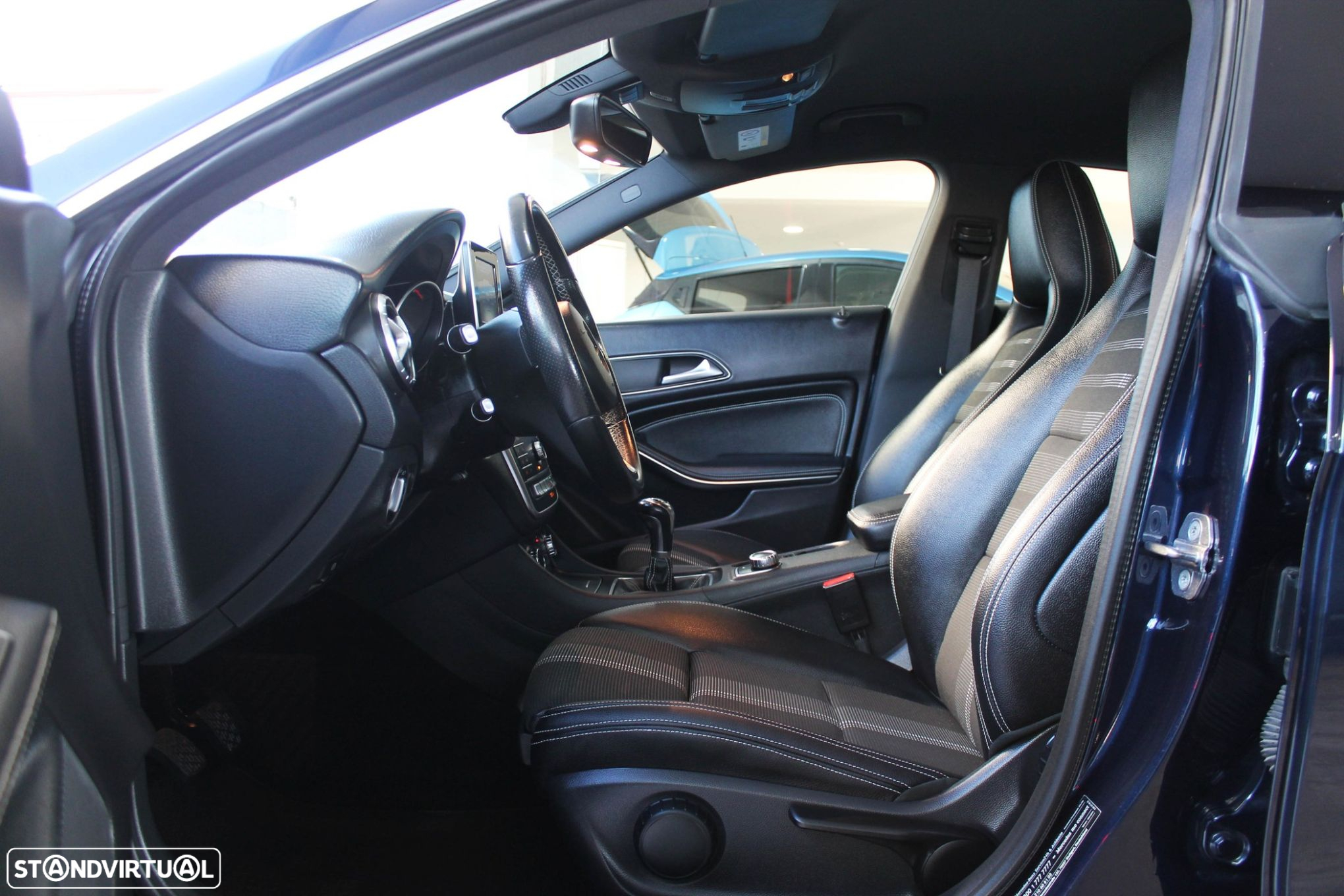 Mercedes-Benz CLA 180 d Shooting Brake Urban - 11