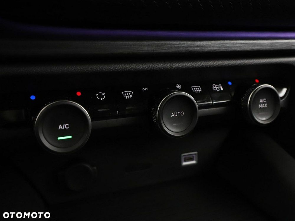 Citroën C5X 1.2 PureTech Shine EAT8 - 31