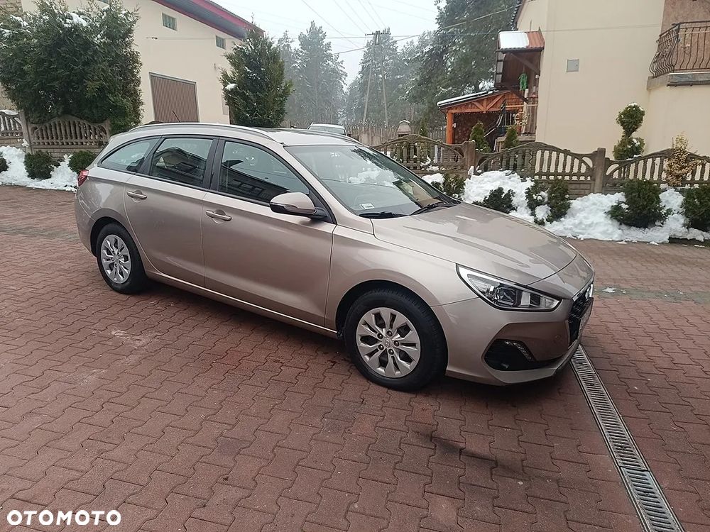 Hyundai i30 1.4 Premiere Comfort - 2