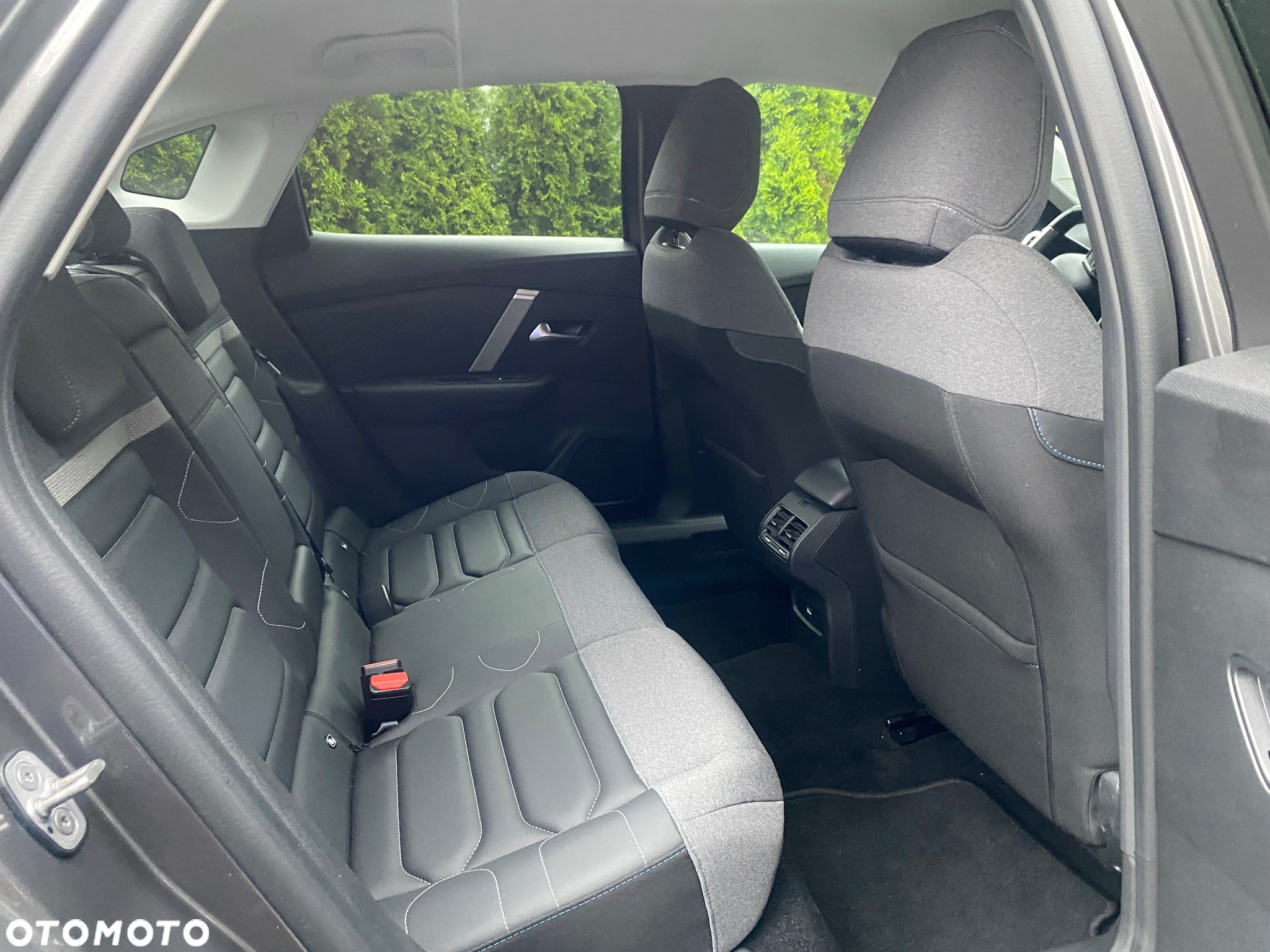 Citroën C4X 1.2 PureTech Shine Pack S&S EAT8 - 29