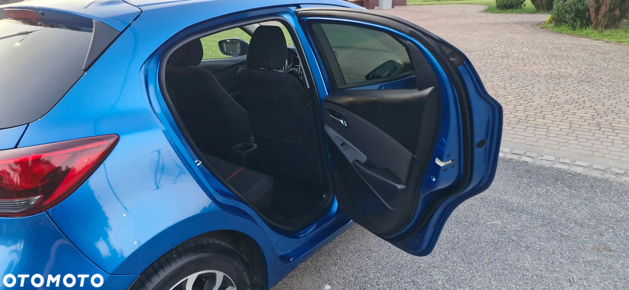 Mazda 2 SKYACTIV-G 90 Sports-Line - 32