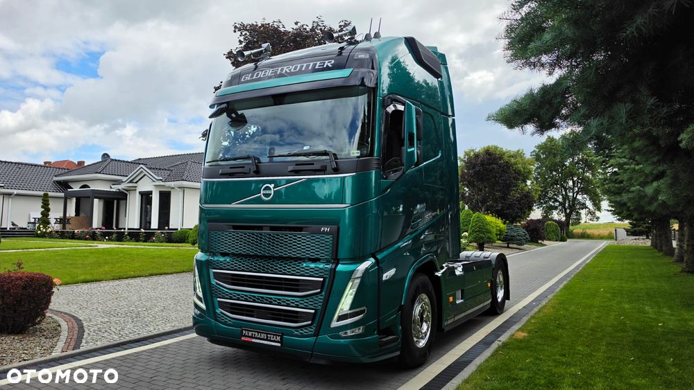 Volvo ///FH500///2023///GLOBETROTTER/// XXL///HYDRAULIKA///FULL LED///VIRTUAL COCPIT///ALUFELGI///KLIMATYZACJA POSTOJOWA///NAWIGACJA///TV///WAGA/// KAMERA///STAN BARDZO DOBRY - 1
