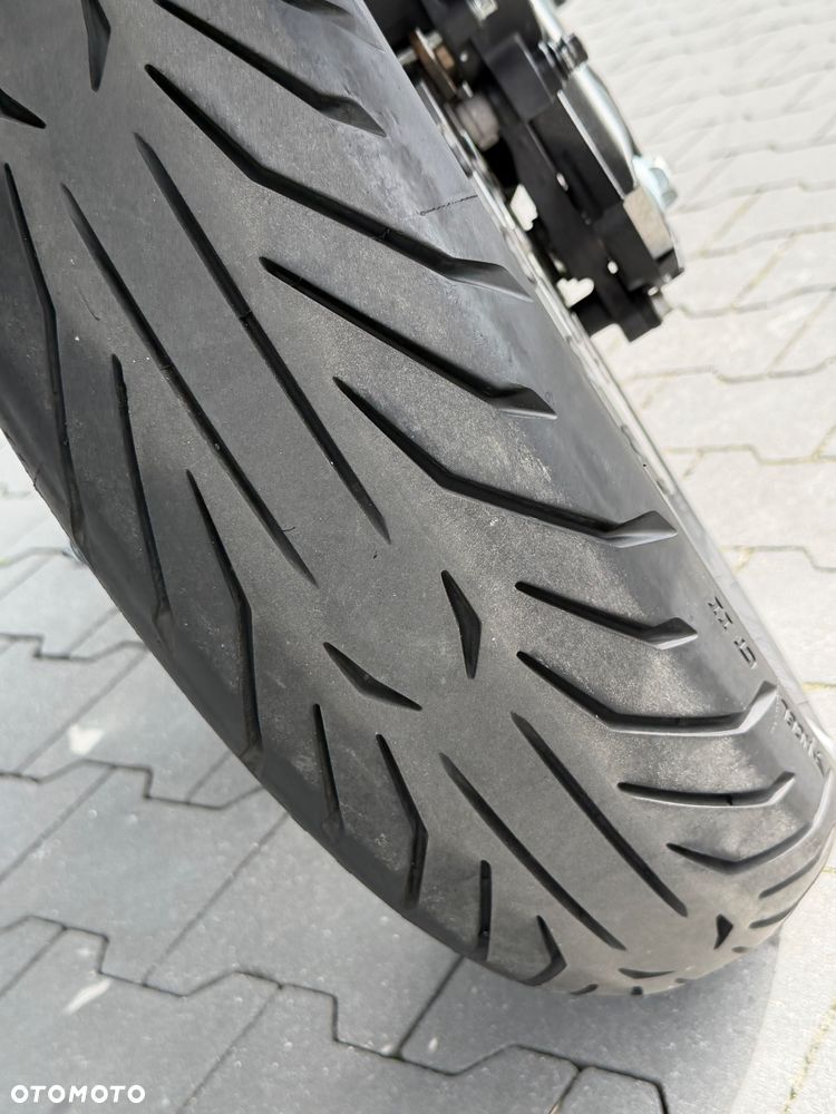 Kawasaki Versys 650 - 11