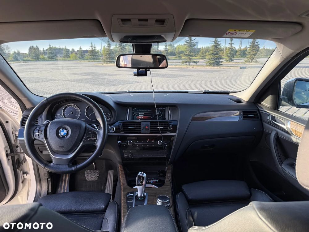 BMW X4 xDrive20d xLine - 9
