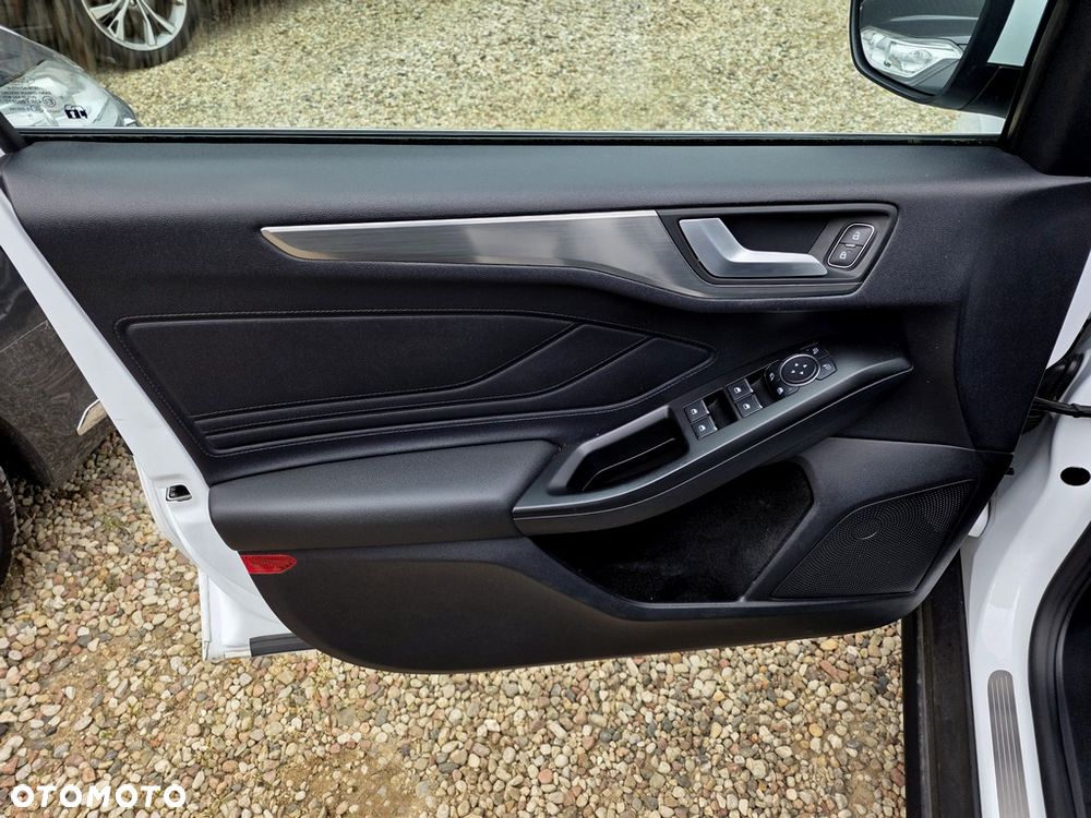 Ford Focus 2.0 TDCi Titanium ASS - 15