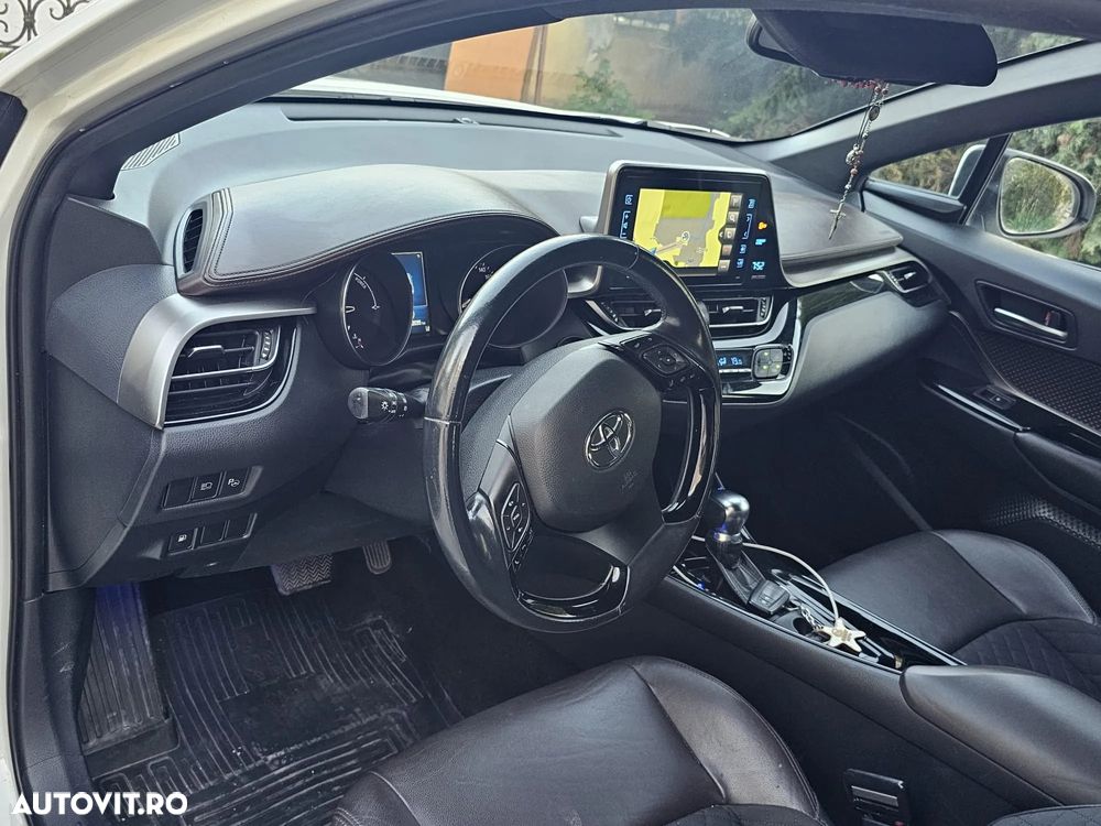 Toyota C-HR - 9