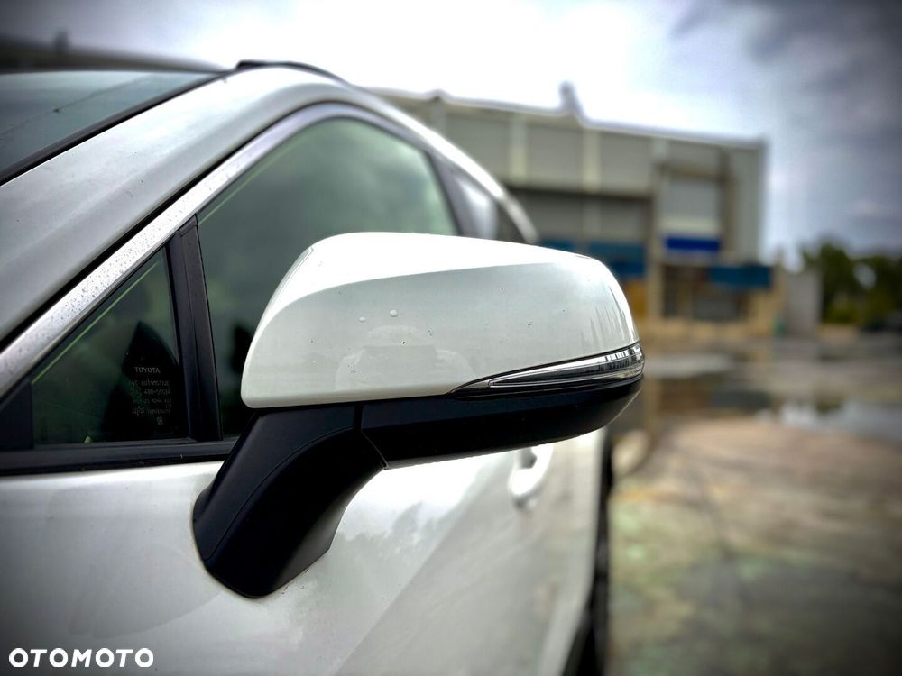 Toyota RAV4 - 11