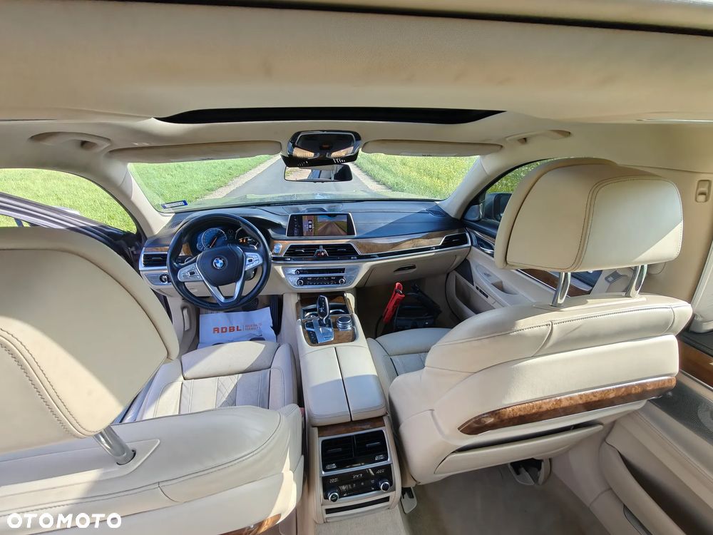 BMW Seria 7 750Li Edition Exclusive - 8