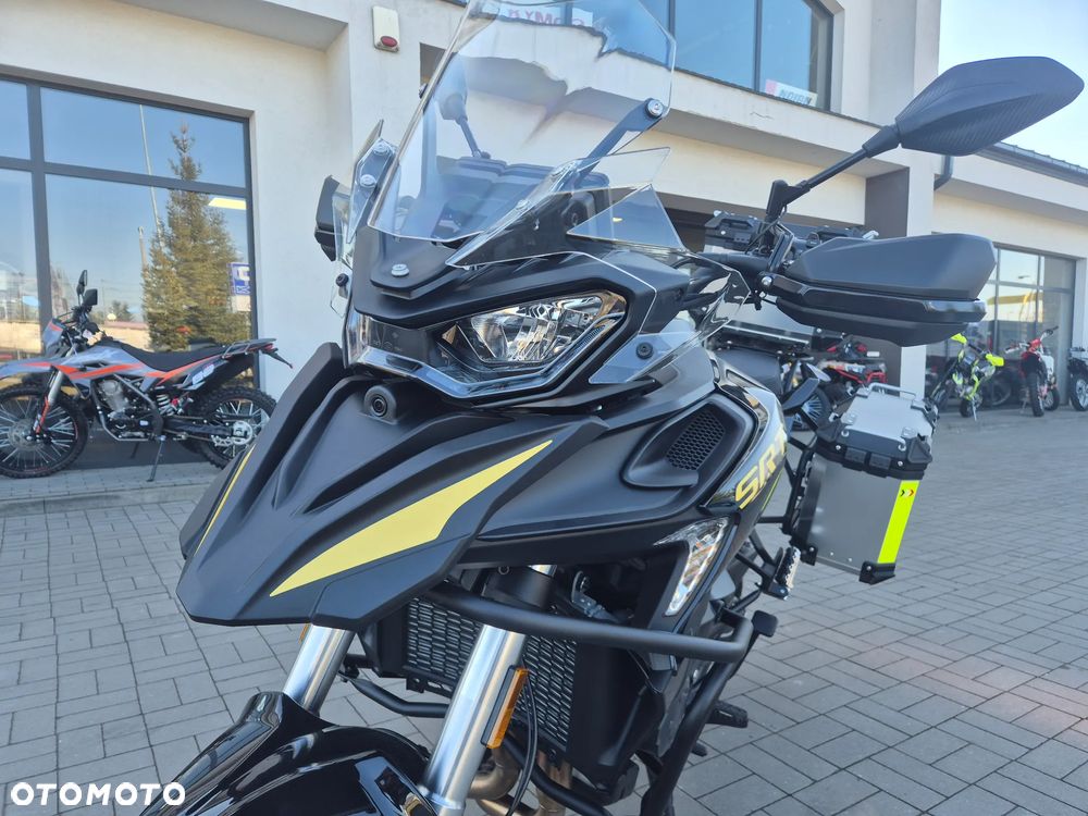 QJMOTOR SRT900S - 10