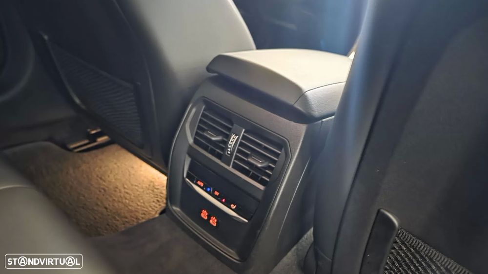 BMW i4 eDrive40 Pack Desportivo M - 55