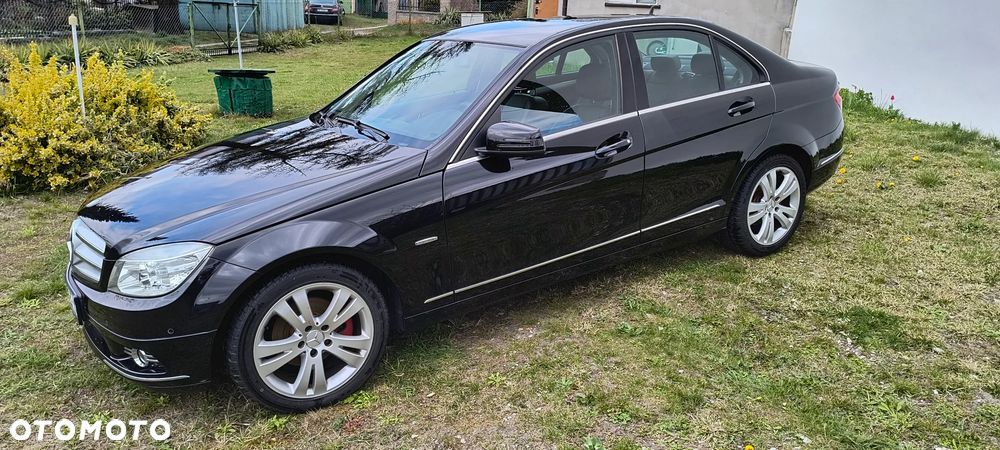 Mercedes-Benz Klasa C 180 CGI BlueEff Avantgarde - 10