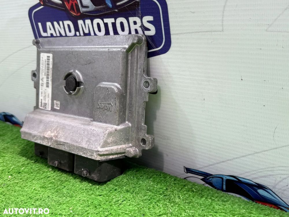 CALCULATOR MOTOR ECU PEUGEOT 208 2015 1.0 BENZINA / BERLINA 3 USI COD OEM 9805895780 2012-2019 - 3