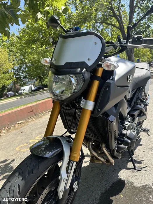 Yamaha MT-09 - 4