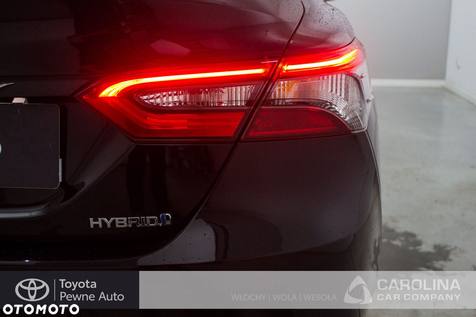 Toyota Camry - 16