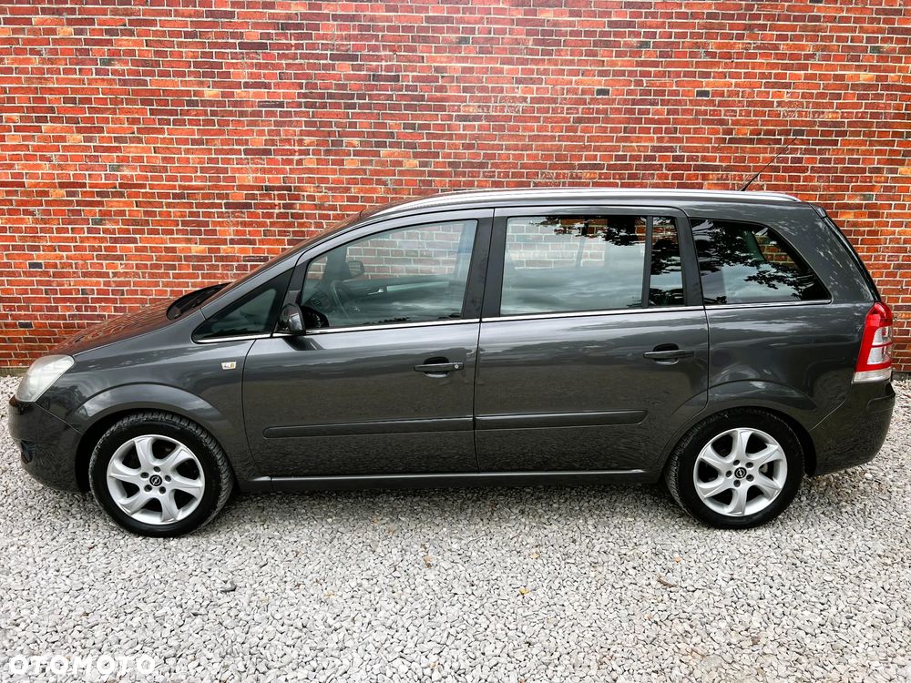 Opel Zafira - 39