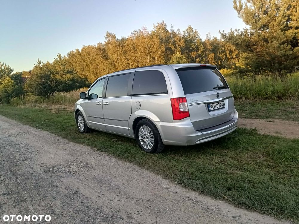 Lancia Voyager 2.8CRD Gold - 1