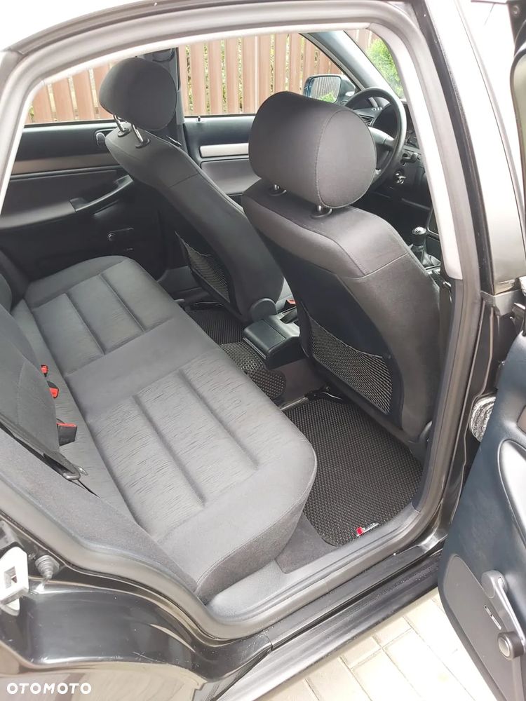 Audi A4 - 12