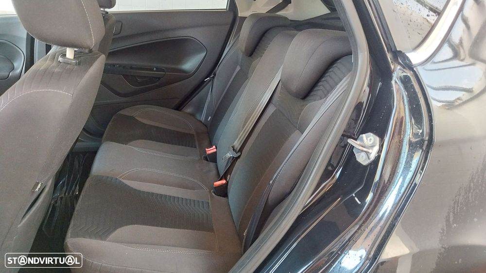 Ford Fiesta 1.0 T EcoBoost Titanium - 16