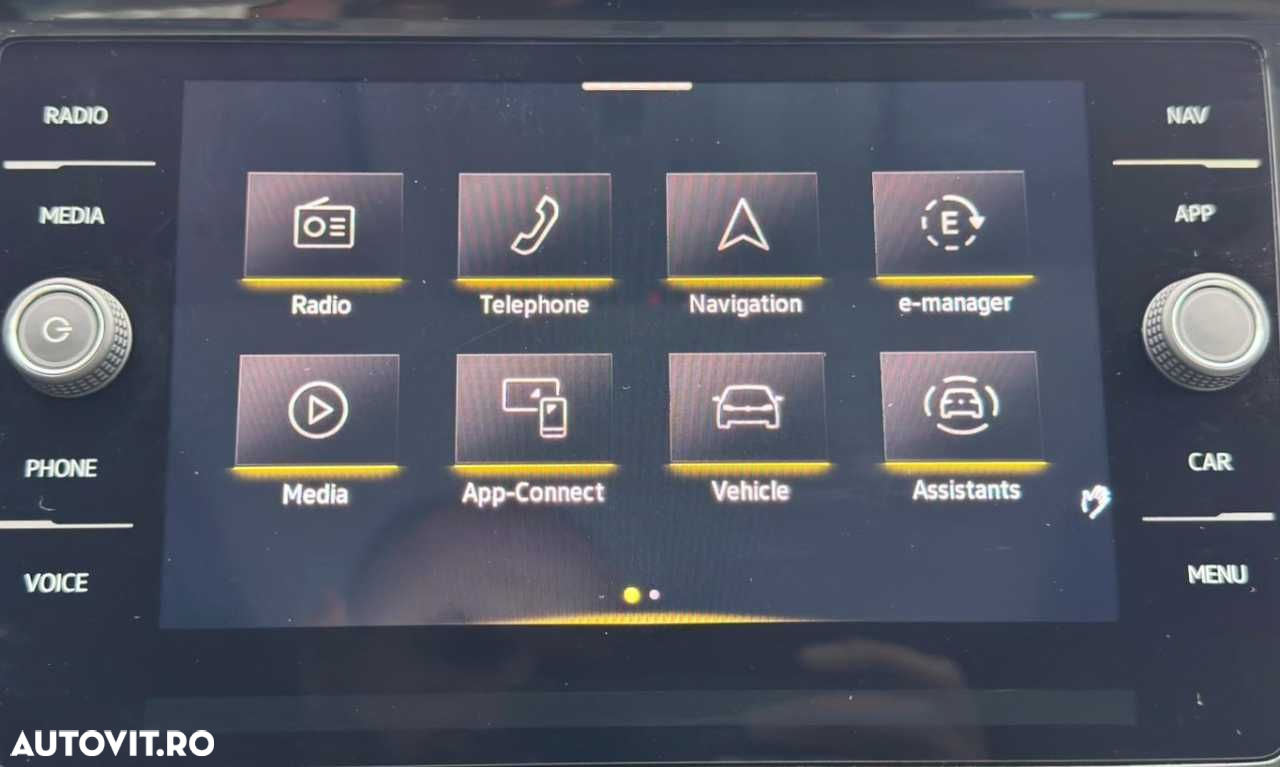 Volkswagen Passat - 38