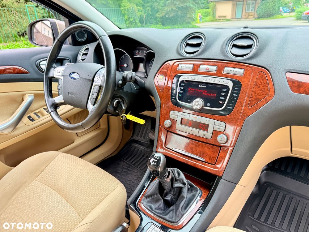 Ford Mondeo 2.0 Viva - 21