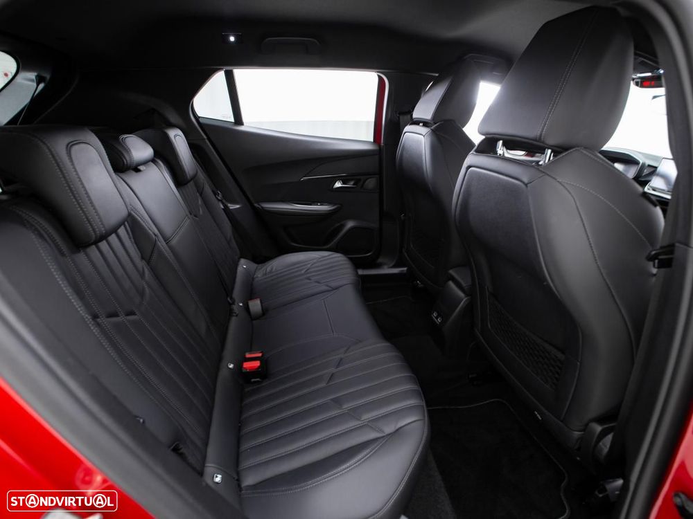 Peugeot e-2008 GT Pack - 12