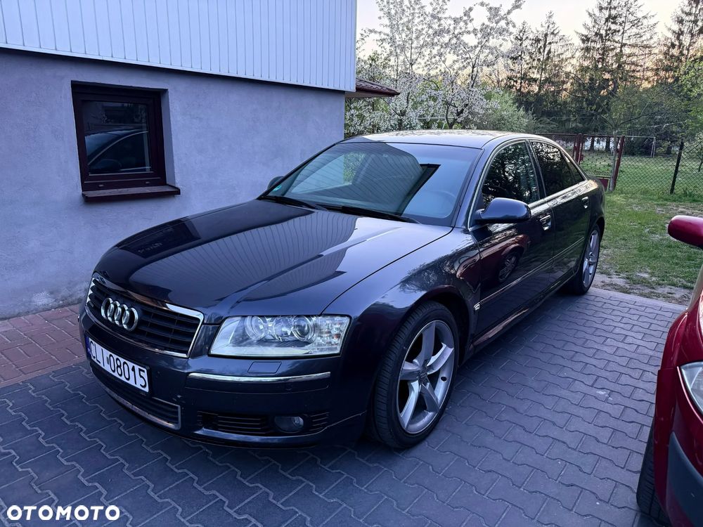 Audi A8 - 1