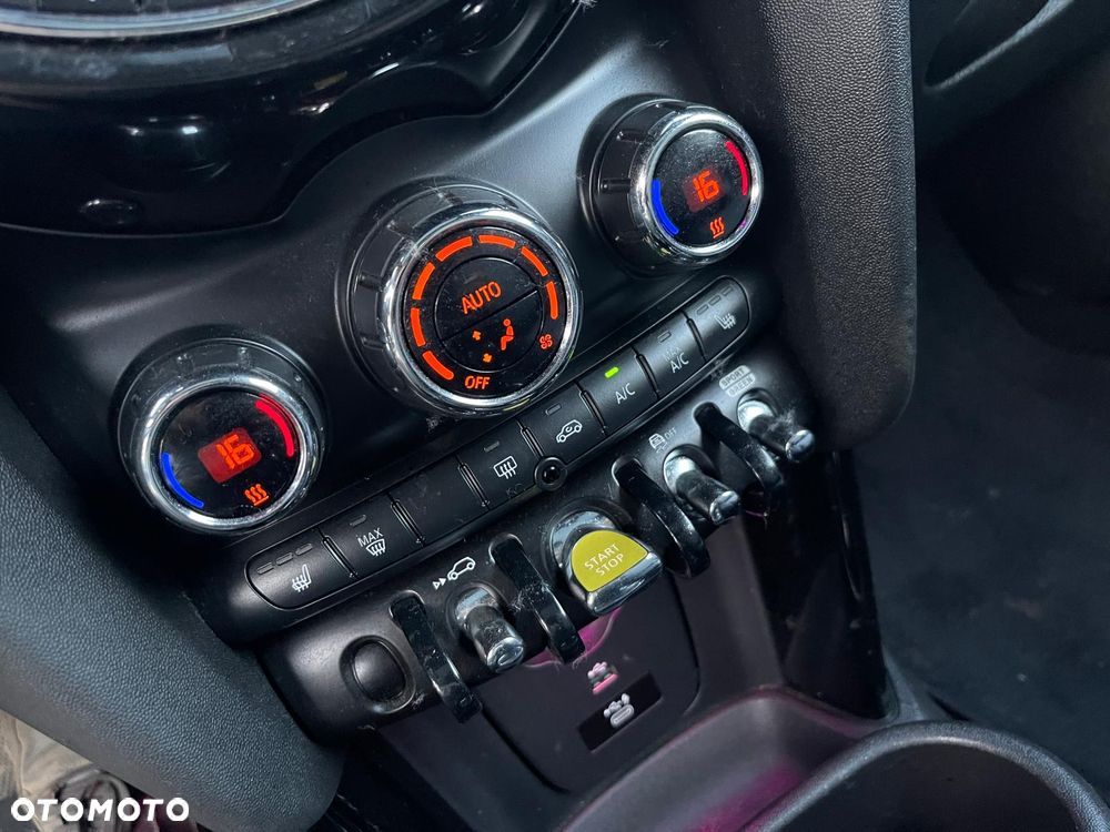 MINI Cooper SE Electric Trim - 19