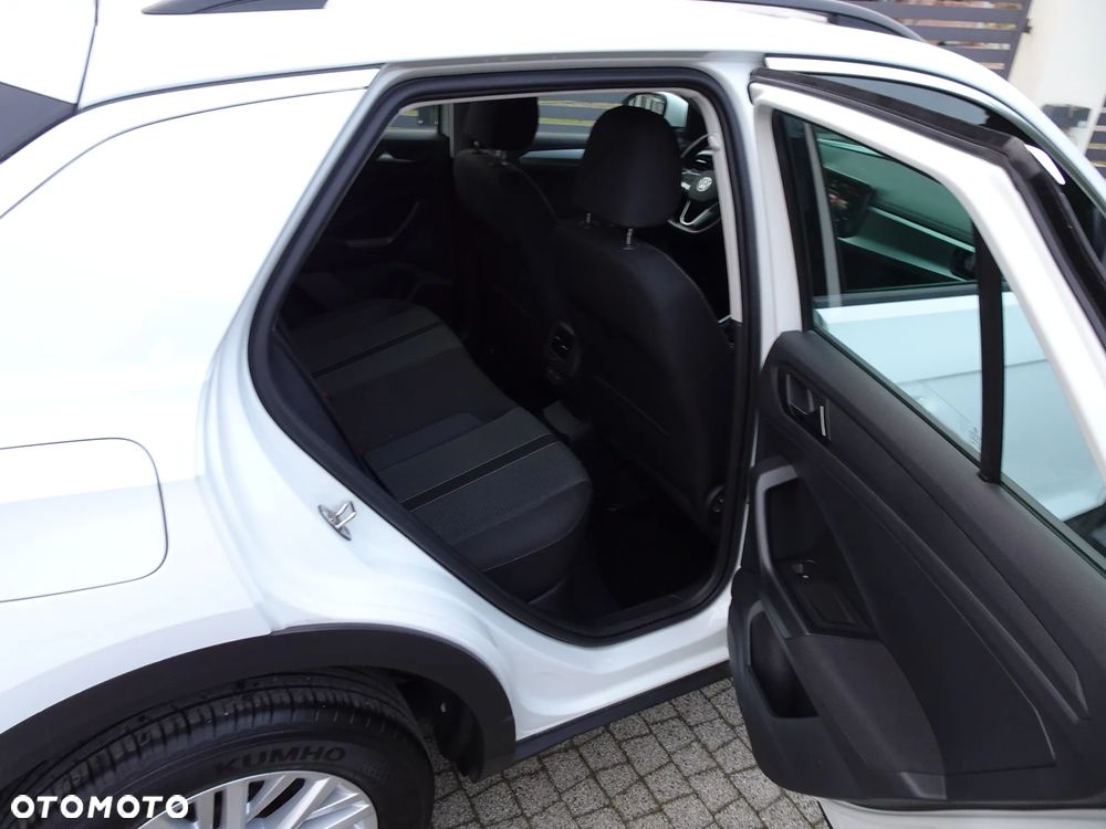 Volkswagen T-Roc 1.5 TSI Life - 15