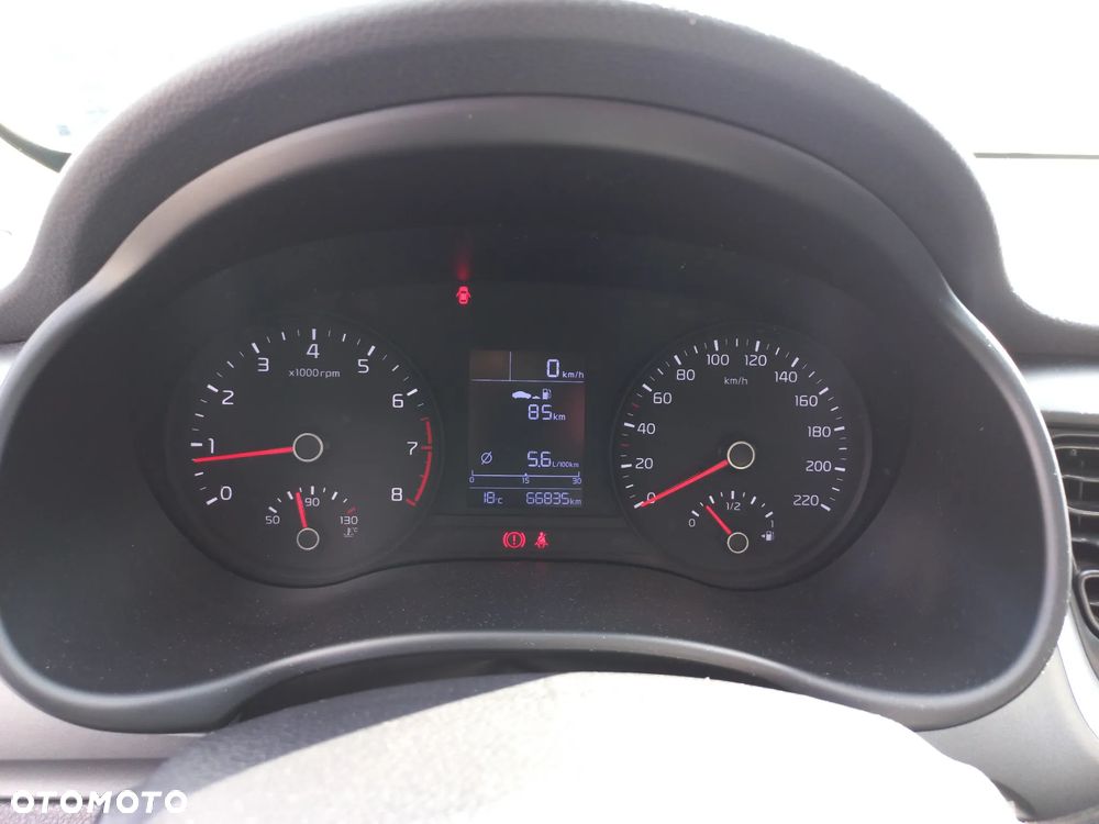 Kia Stonic 1.2 L - 17