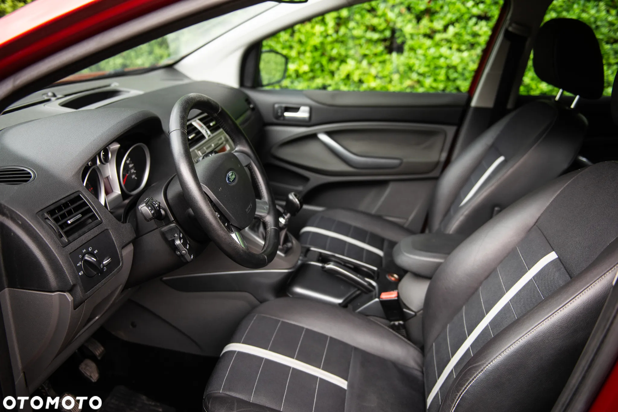 Ford Kuga 2.0 TDCi 4x4 Titanium - 19