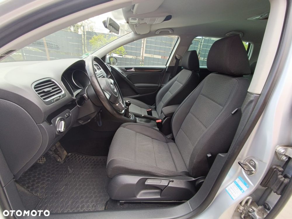 Volkswagen Golf 1.6 United - 36