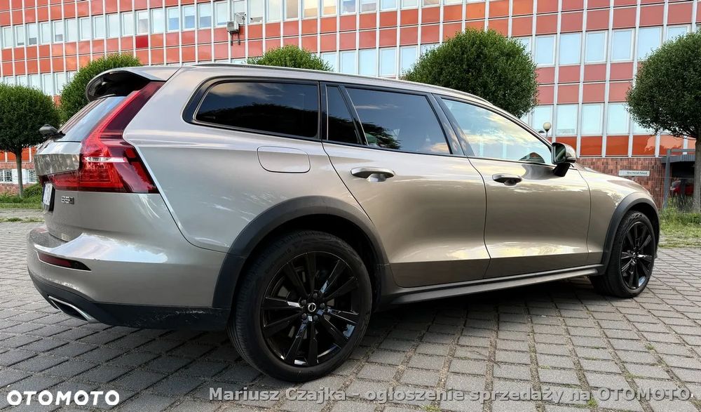 Volvo V60 Cross Country Pro B5 B AWD - 4