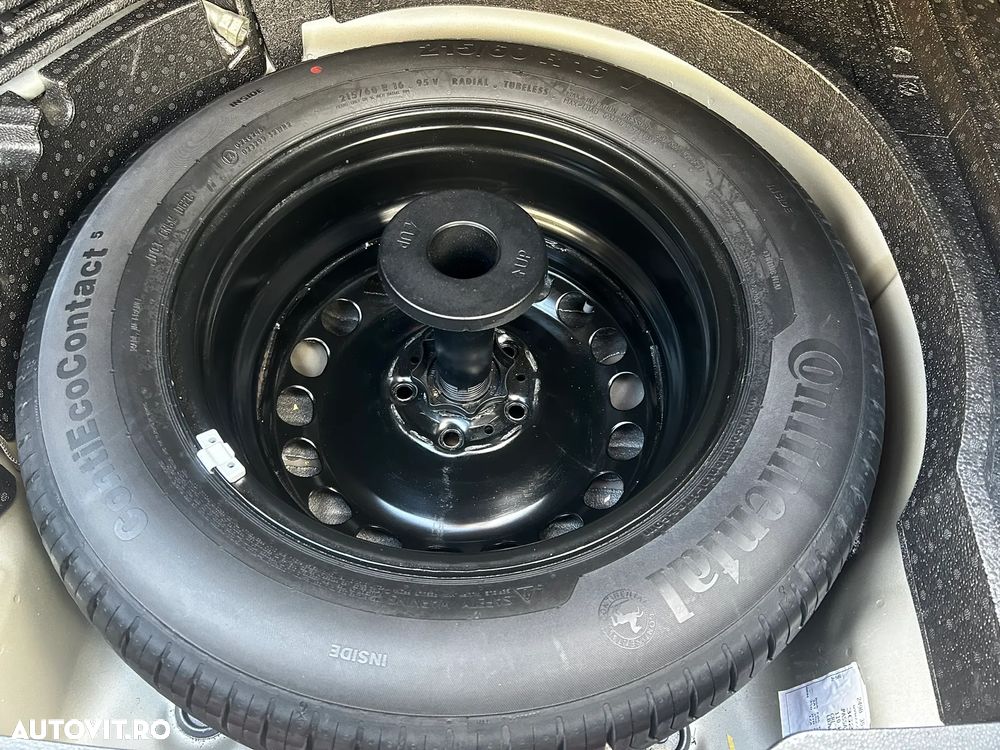 Volkswagen Passat 2.0 TDI Highline - 13