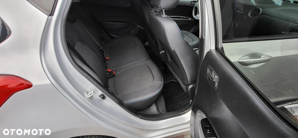 Hyundai i10 1.0 GO+ - 21
