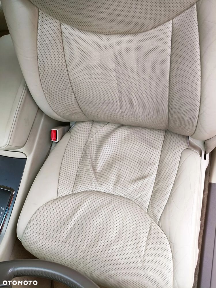 Lexus LS High Class - 14