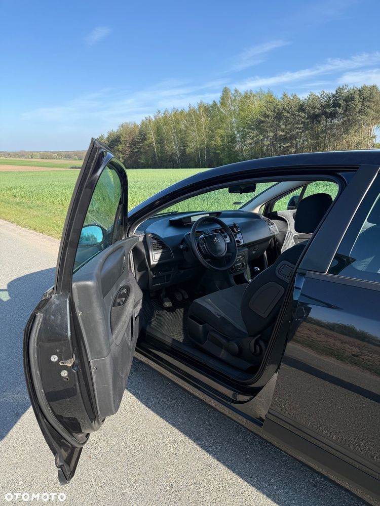 Citroën C4 1.6 16V X - 10