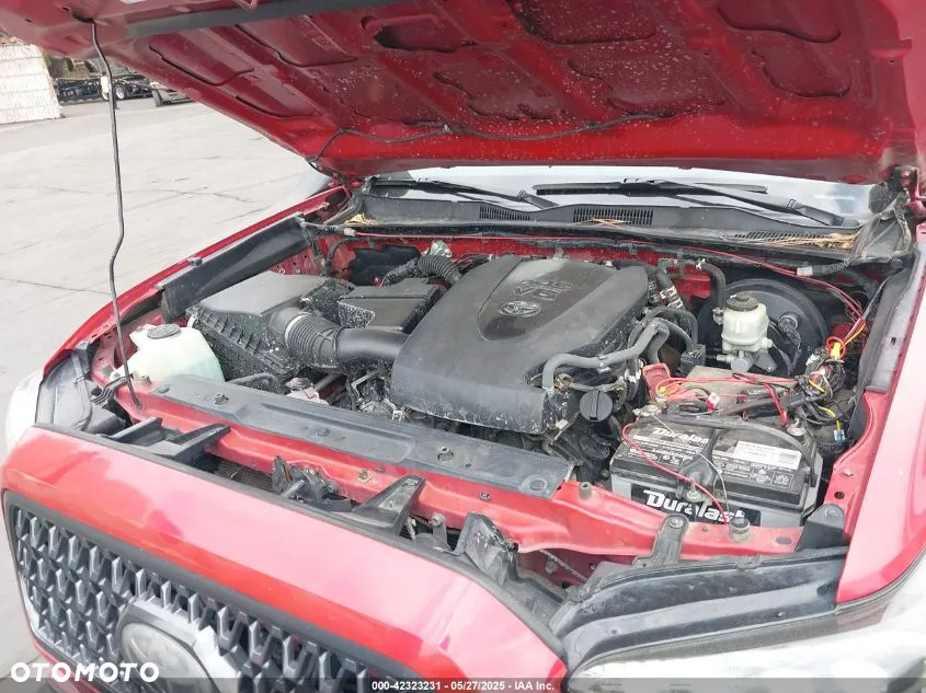 Toyota Tacoma - 12