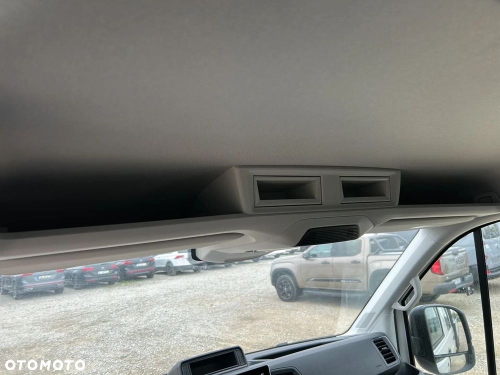 Volkswagen Crafter 35 WYWROTKA/ 7 os./Podw. Kabina L4, 2.0BiTDI 163 KM, r.o. 4490 mm - 38